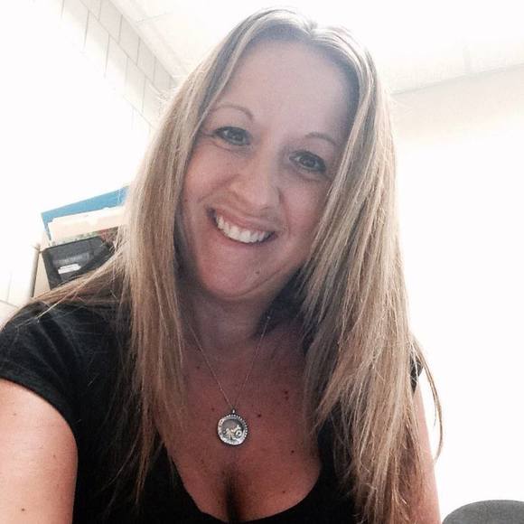 Meet your Posher, Joann - Picture 1 of 1